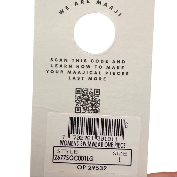 Maaji Women's Standard Cut Out One Piece Without Soft cups & Reversible LARGE - Picture 5 of 5